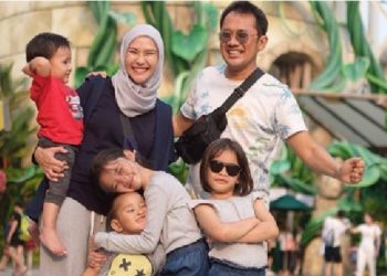 Keluarga Hanung Braantyo-Zaskia Adya Mecca. Foto: Instagram Zaskia Adya Mecca