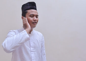 muadzin, Sifat Muazin, Azan